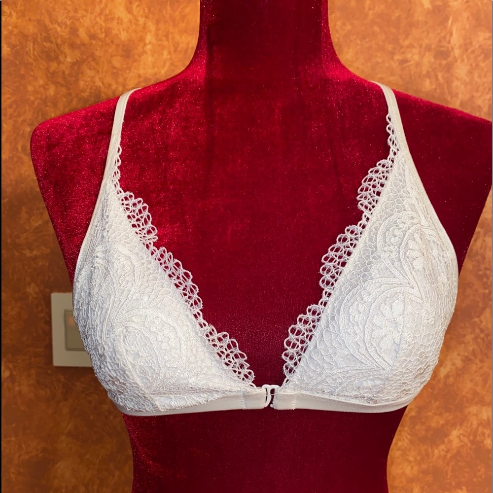 Victoria’s Secret white bralette